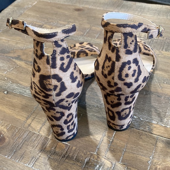 Kelly & Katie Hailee Animal Print Ankle Strap Block Heels - Picture 3 of 7